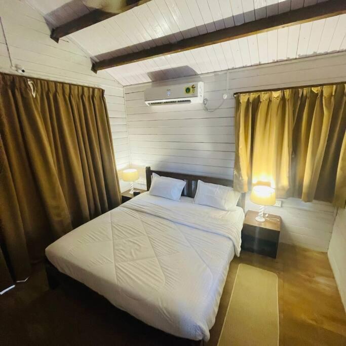 פונה Waterrock Stays The Mango Tree Chalet מראה חיצוני תמונה